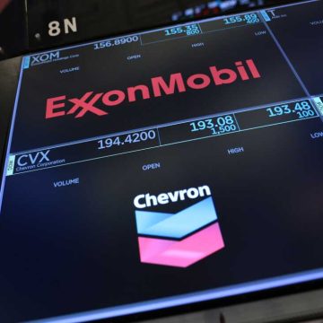 Record Profits for Oil Giants Amid Global Tensions: Calls for Windfall Taxes Emerge