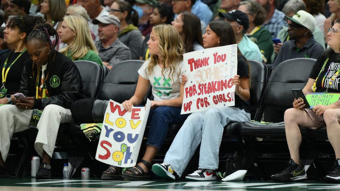 Seattle Times Sports Columnist Matt Calkins Resigns Over Editorial Dispute