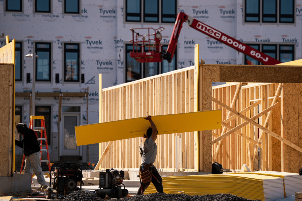 AI Data Centers Worsen U.S. Housing Labor Shortage