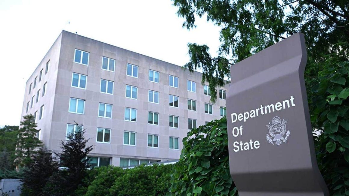 Trump Administration Plans Large-Scale Visa Revocation for Asylum Seekers