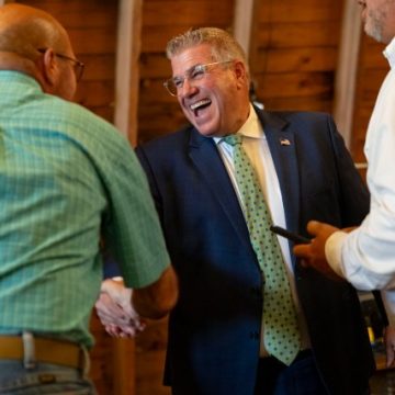 Illinois Governor’s Race Highlights Tensions Over Agriculture