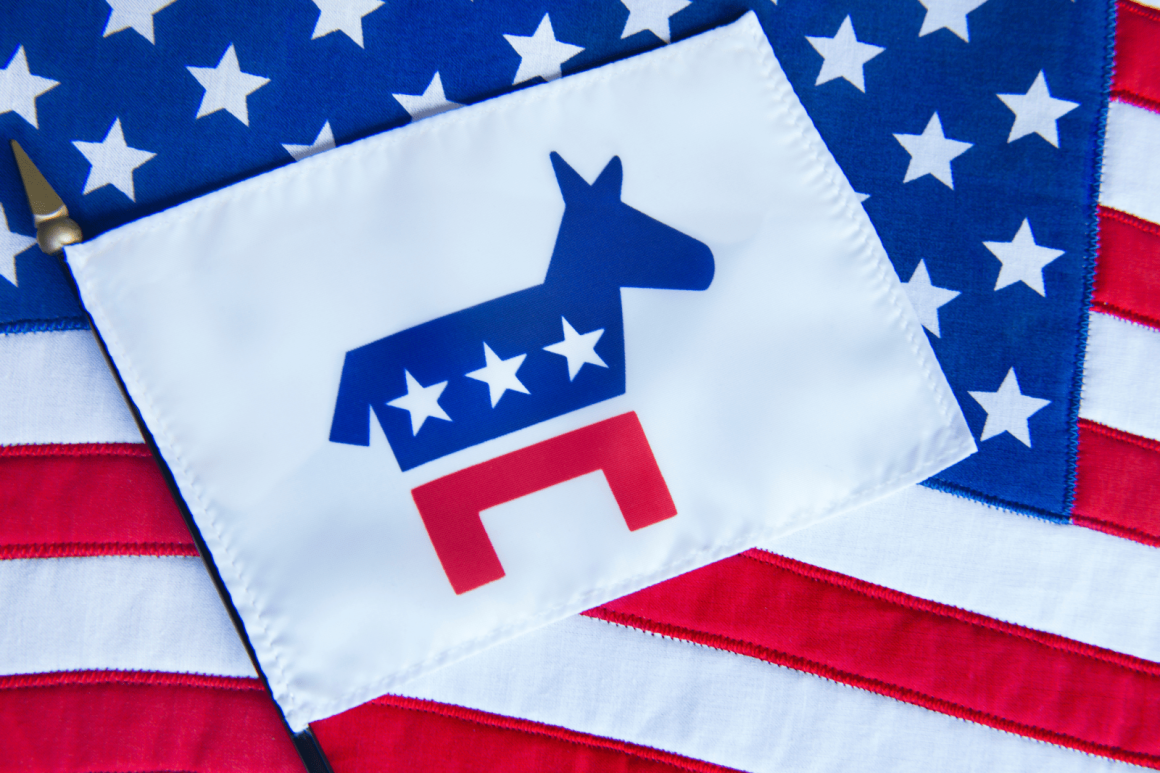 Democrats Narrowly Lead on Economic Trust as Midterms Approach