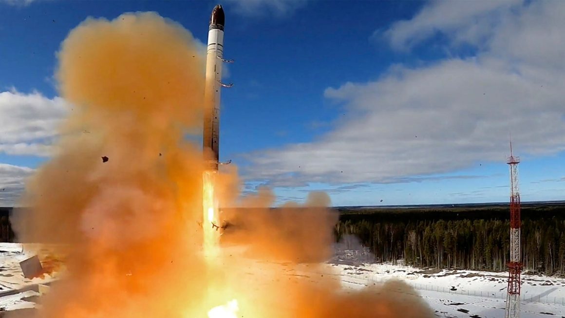 Russia Plans Final Test of New Ballistic Missile Amid Ukraine Conflict