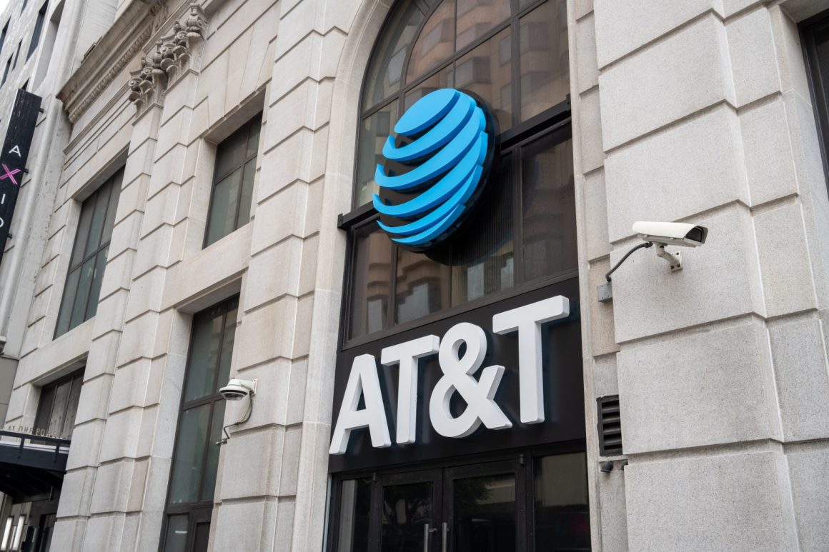 AT&T Outage Affects Thousands Across the U.S.