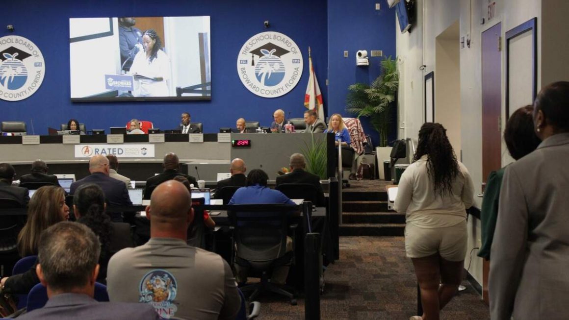 2c46f418-e546-4fc9-b6ac-356f77e061c7 Broward Schools Cancel Author’s Event Amid Controversy