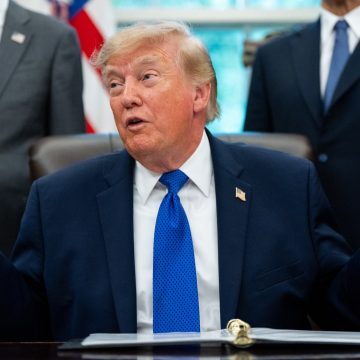 Trump Increases Tensions with Canada Amid Trade Disputes
