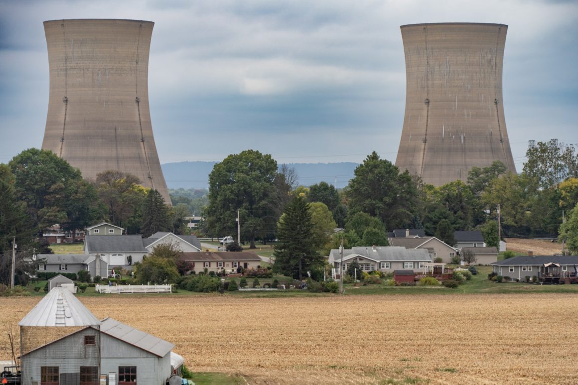 Nuclear Power Revival: Indiana’s Microreactor Project and U.S. Developments