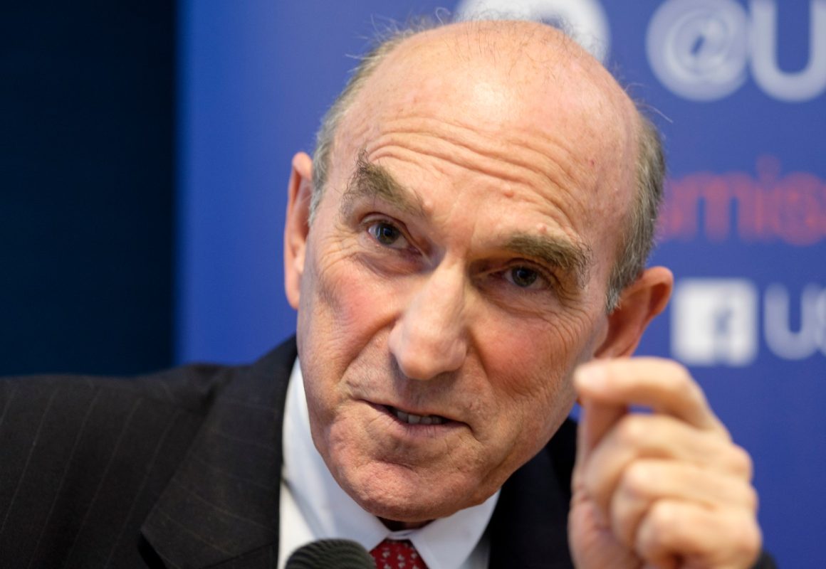 Elliott Abrams Criticizes Venezuela Oil Deal as U.S. Policy Shift