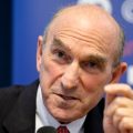 Elliott Abrams Criticizes Venezuela Oil Deal as U.S. Policy Shift