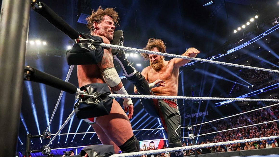 Sami Zayn Recaptures the Undisputed WWE Championship