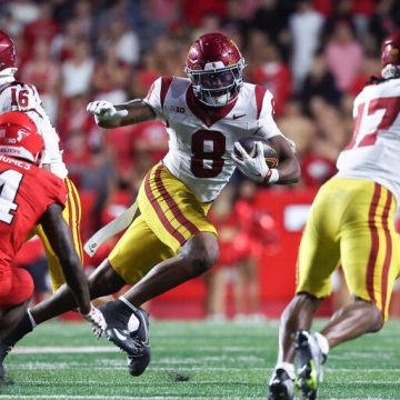 USC’s Crucial Matchup Against Oregon and the Implications for Lincoln Riley