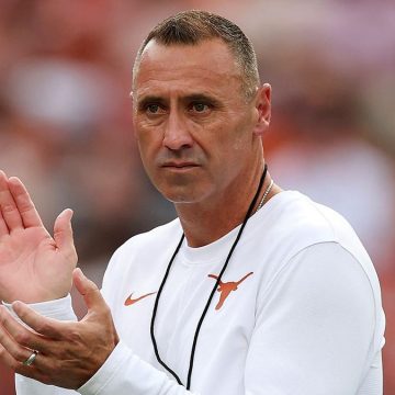 Improved Interview Dynamics: Holly Rowe and Steve Sarkisian