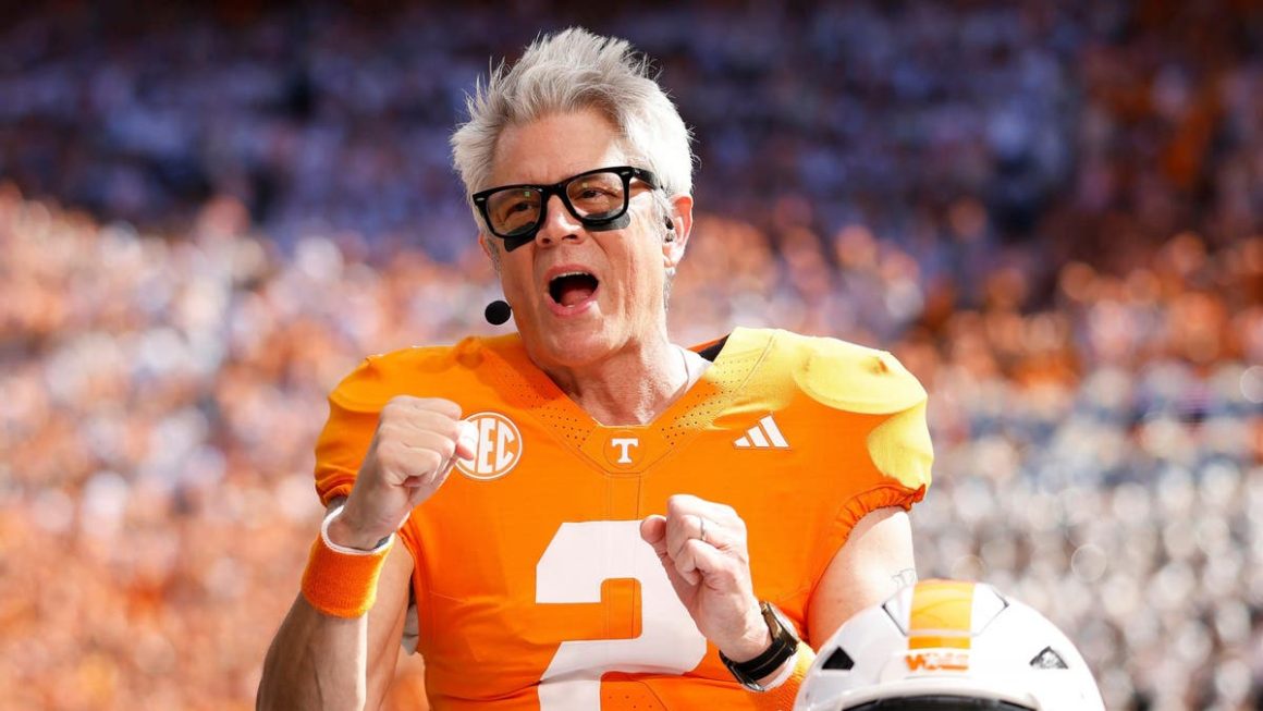 Johnny Knoxville’s Unfiltered Humor on College GameDay