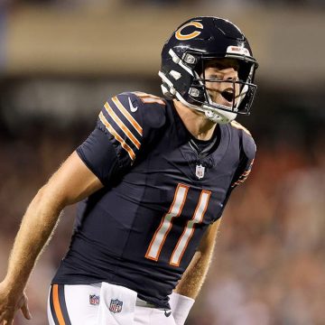 Case Keenum Leads Bears to Victory over Eagles