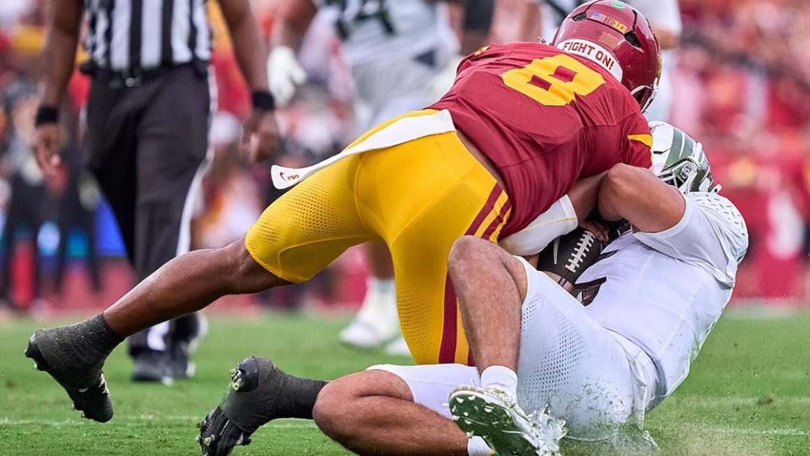 USC Linebacker Suspended for Dangerous Hit