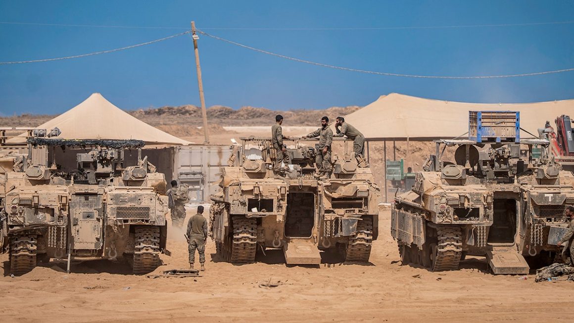 Israeli Defense Forces Capture Hamas Security Chief During Gaza Raid