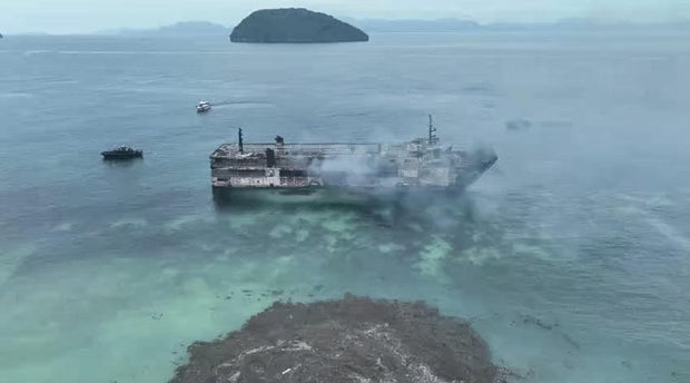 619d4eb2-0ae7-41c8-978c-e423ca0670bf Passenger Ferry Fire Off Philippines Leaves Many Missing and Several Dead