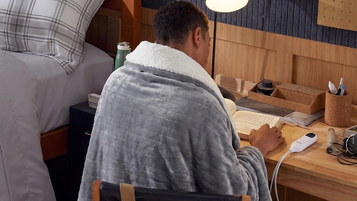Electric Blanket Offers Warmth, Comfort, and Savings This Fall