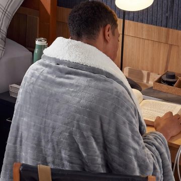 Electric Blanket Offers Warmth, Comfort, and Savings This Fall