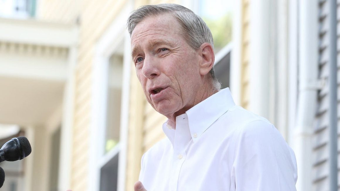 63df27e4-552e-46a6-9128-0bc70c3d68c3 Rep. Stephen Lynch Holds Off Progressive Challenger in Massachusetts