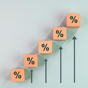 Maximize Your Savings as Interest Rates Climb