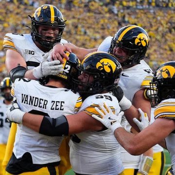 Iowa Hawkeyes Stun Michigan with Last-Second Victory