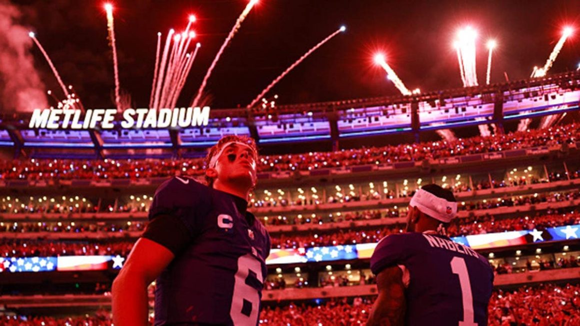 MetLife Stadium Commemorates 9/11 Anniversary With Pregame Tribute