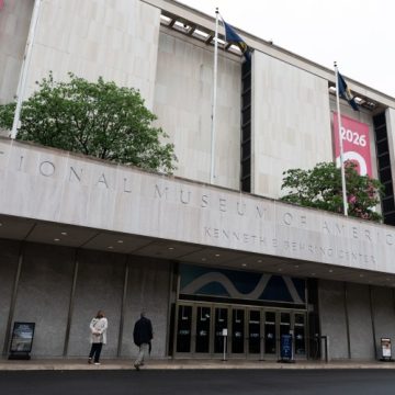 Smithsonian Under Fire: Trump vs. History Museum