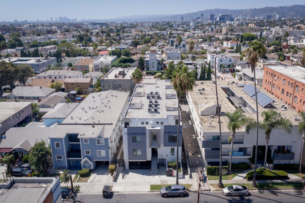 Challenges and Decline in Los Angeles Apartment Market