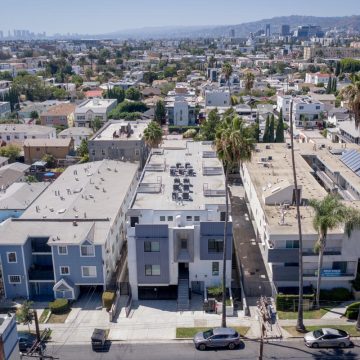 Challenges and Decline in Los Angeles Apartment Market