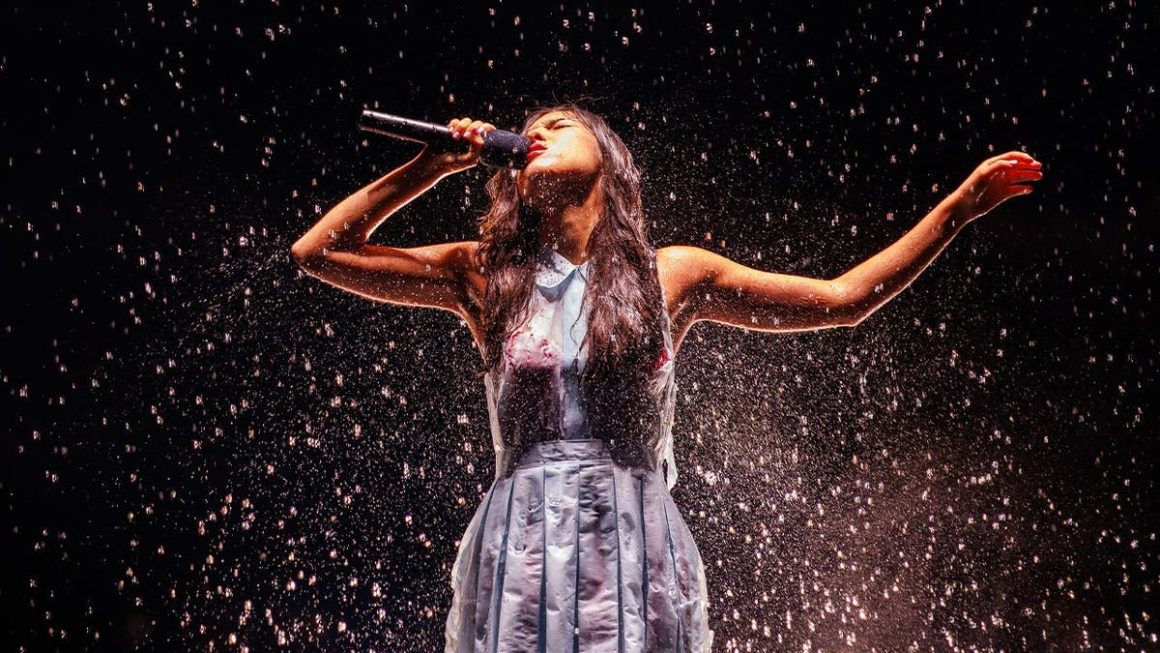 Olivia Rodrigo’s Unraveled Tour Opens with a Dramatic Start