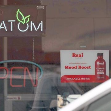 Examining the Health Risks and Legal Landscape of Kratom Use