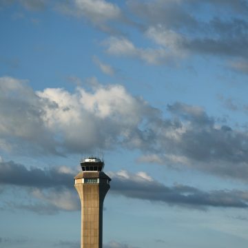 FAA Technology Outage Disrupts Flights Across Northeast Airports