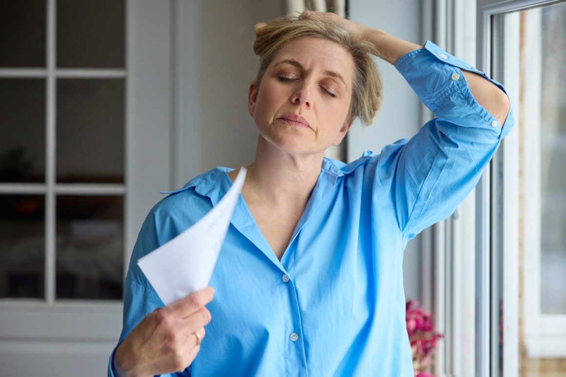 b22351f7-4bc9-4512-bc6b-a09c18bfe6dc Menopause Often Missing in Health Records, Study Finds