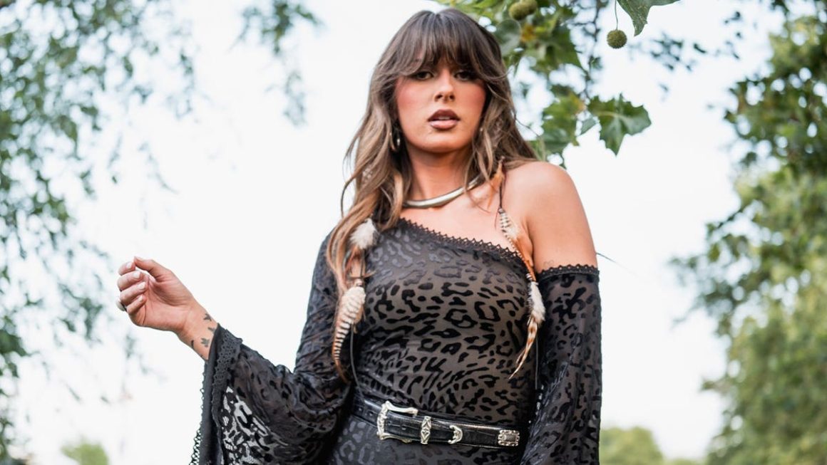 Ella Langley Celebrates Milestone with ‘Choosin’ Texas’