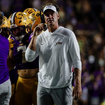 Ole Miss Fans React to Lane Kiffin’s Return in Emotional Game