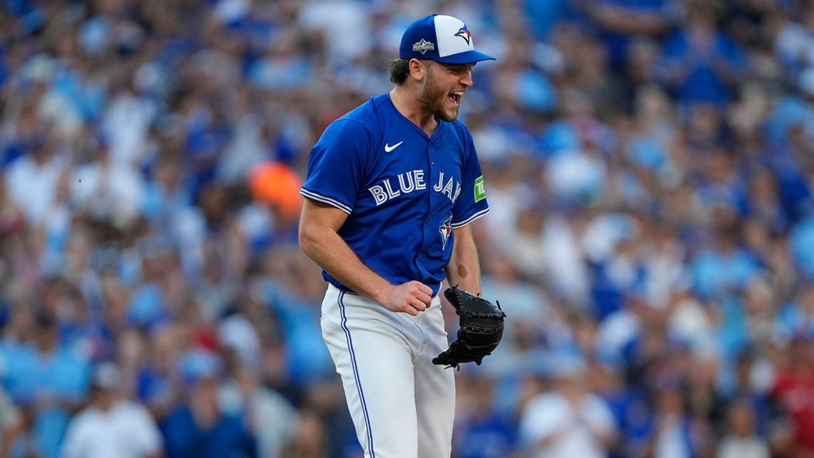Crucial Matchup as Blue Jays and Orioles Chase Playoff Spots