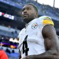 DK Metcalf and Aaron Rodgers Share Interest in Conspiracy Theories