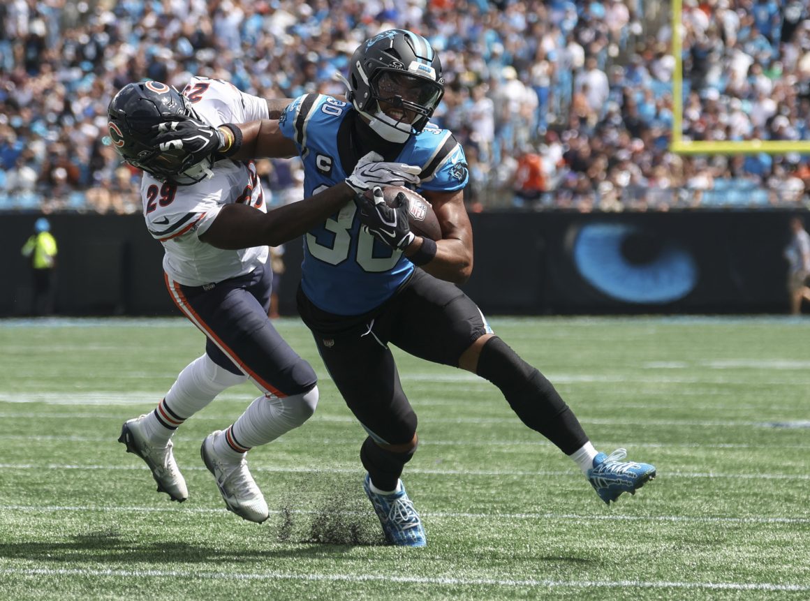 CTC-L-BEARS-PANTHERS Panthers Dominate Bears with Strong Offensive Show