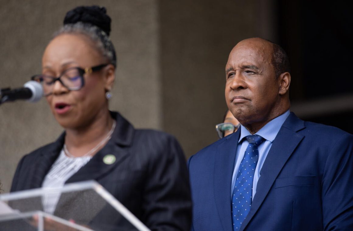 Inglewood Mayor Faces Allegations at Community Event