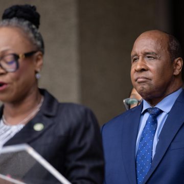 Inglewood Mayor Faces Allegations at Community Event