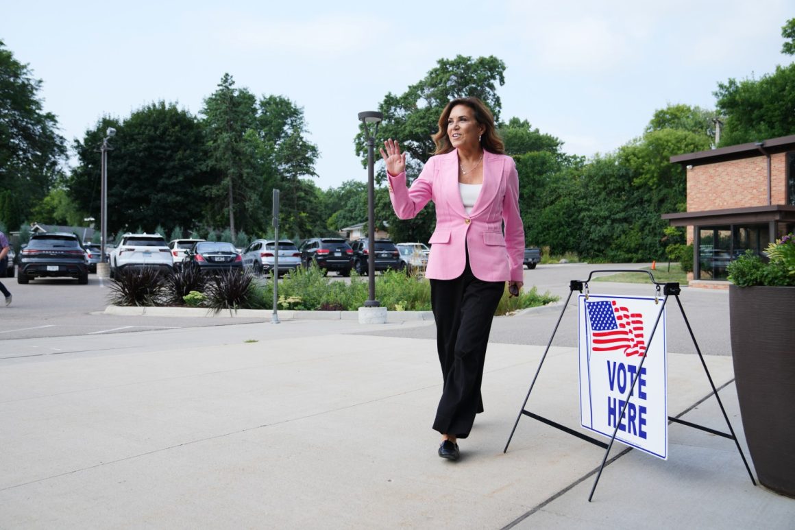 Minnesota Senate Race: Close Contest Between Flanagan and Tafoya