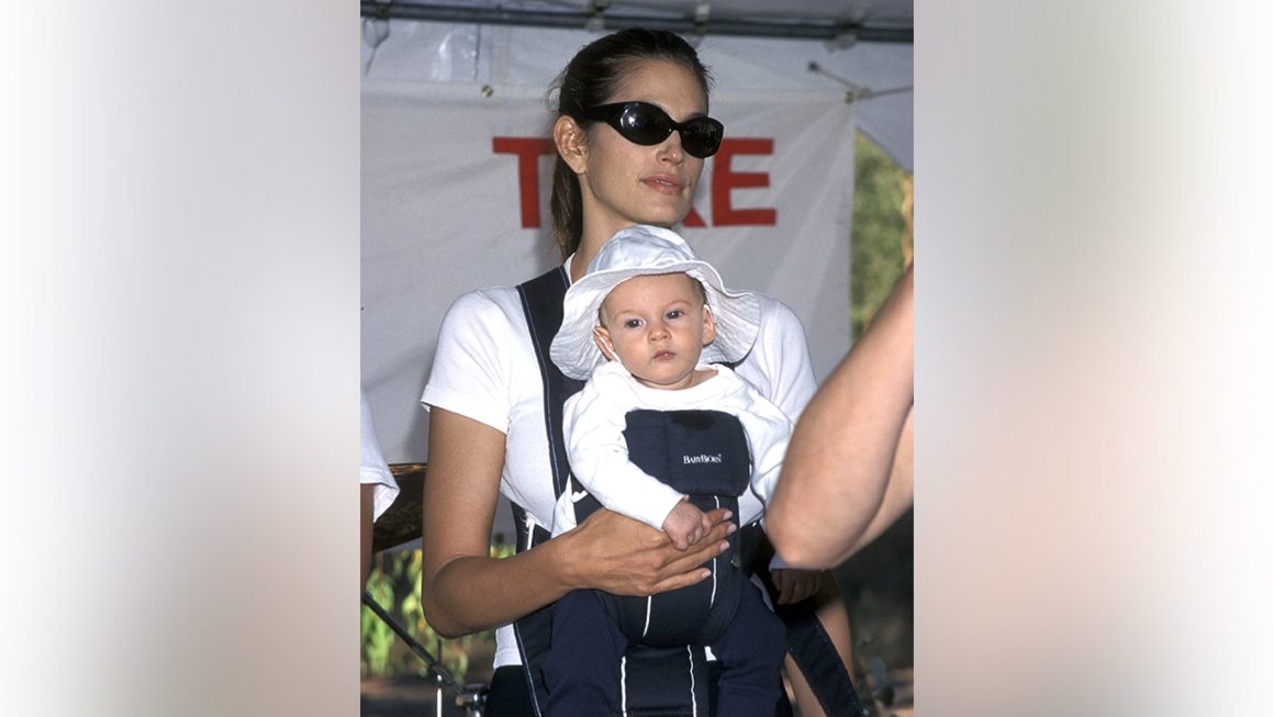 ef5c5ea4-2a9f-49c6-93cf-c3c586fc1778 Presley Gerber, Son of Cindy Crawford and Rande Gerber, Passes Away at 27