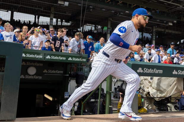 f6984c4a-038a-4ee8-9fcf-7edee49b9cc0 MLB Season Nears Its Climax: Cubs and White Sox Battle for Playoff Glory