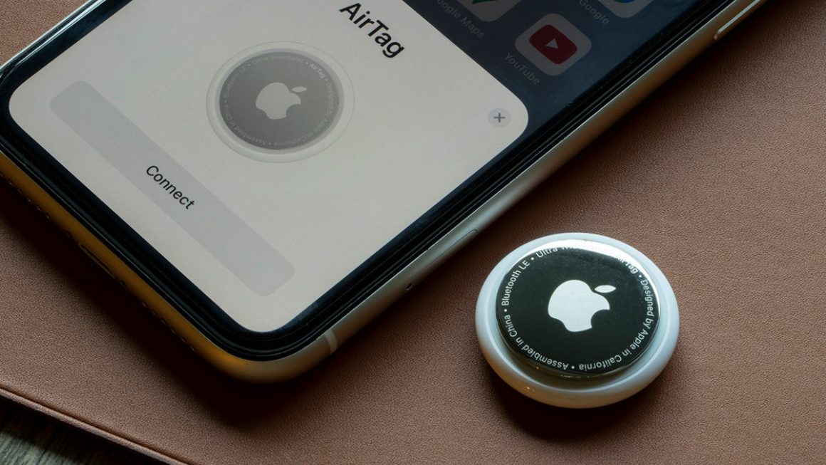 Apple AirTags: Convenient Solutions for Tracking Belongings