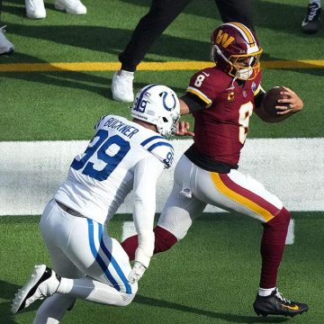 Washington Commanders Face Quarterback Challenges