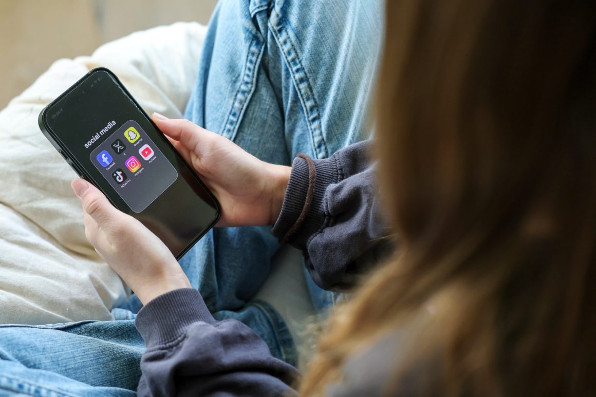 Apple Customers Urged to Claim Part of $250 Million Settlement