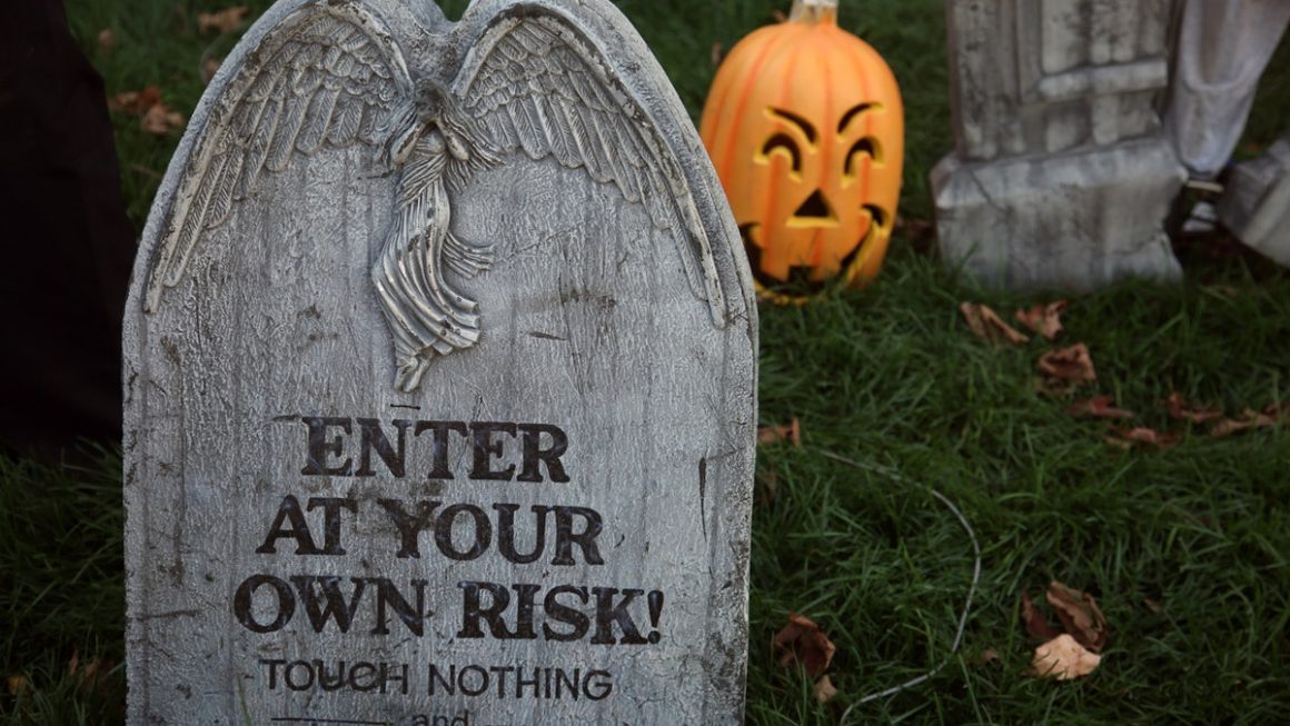 Halloween Display Sparks Controversy for Historical Sensitivity