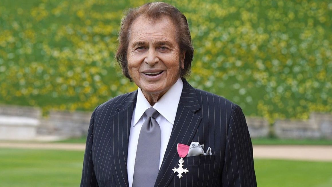 Engelbert Humperdinck Reflects on Sanatorium Experience in 1961