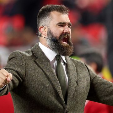 Jason Kelce’s On-Air Slip Highlights Washington Commanders’ Name Change Debate